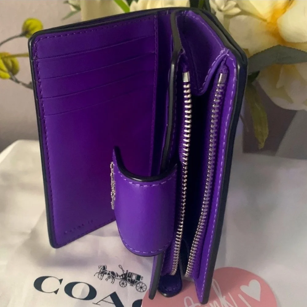 COACH MEDIUM CORNER ZIP WALLET WITH MINI VINTAGE ROSE